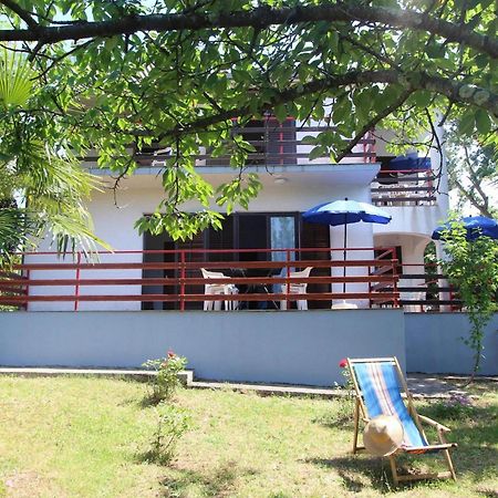 Apartments Brankica Island - Happy Rentals Вантачичи Екстериор снимка