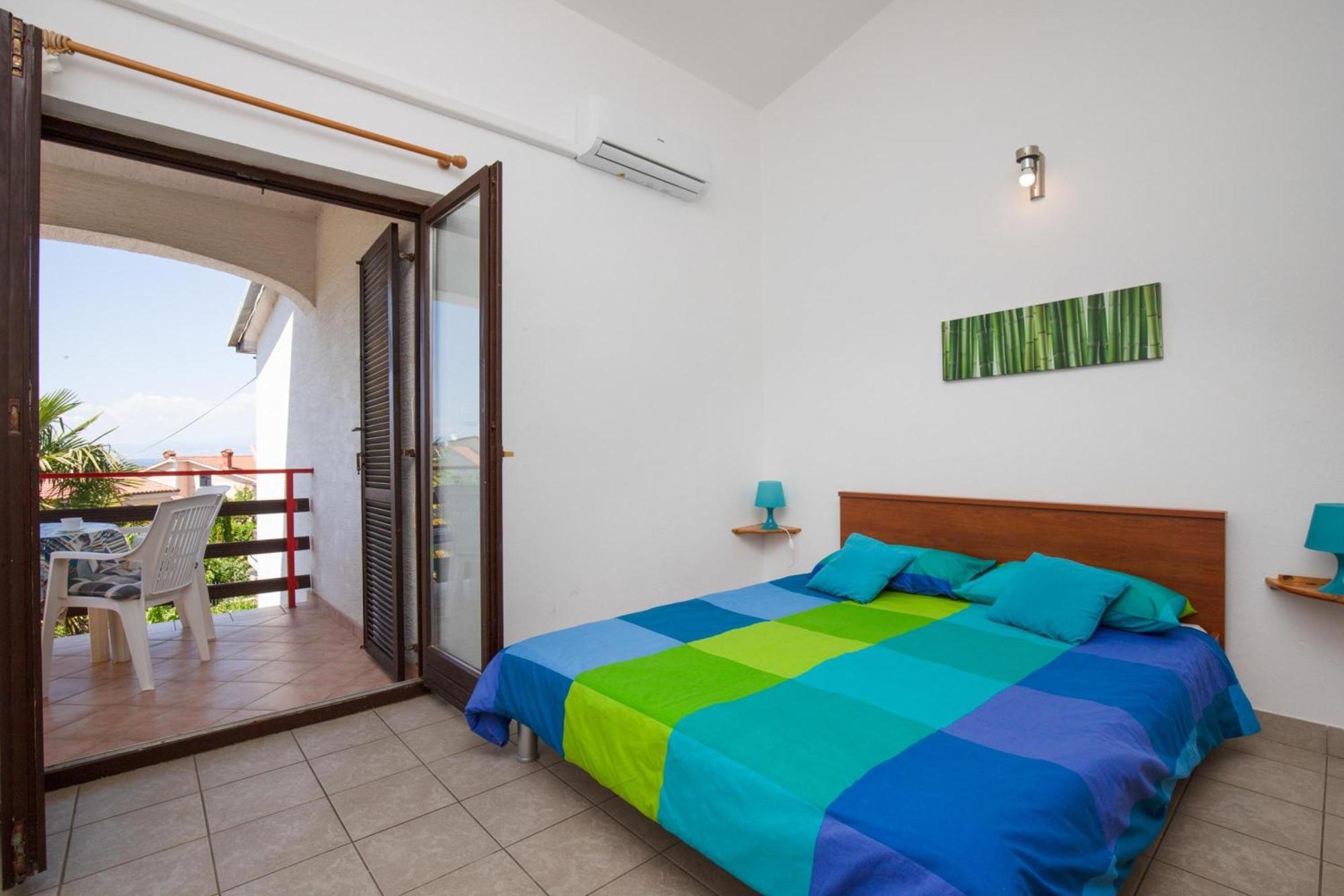 Apartments Brankica Island - Happy Rentals Вантачичи Екстериор снимка