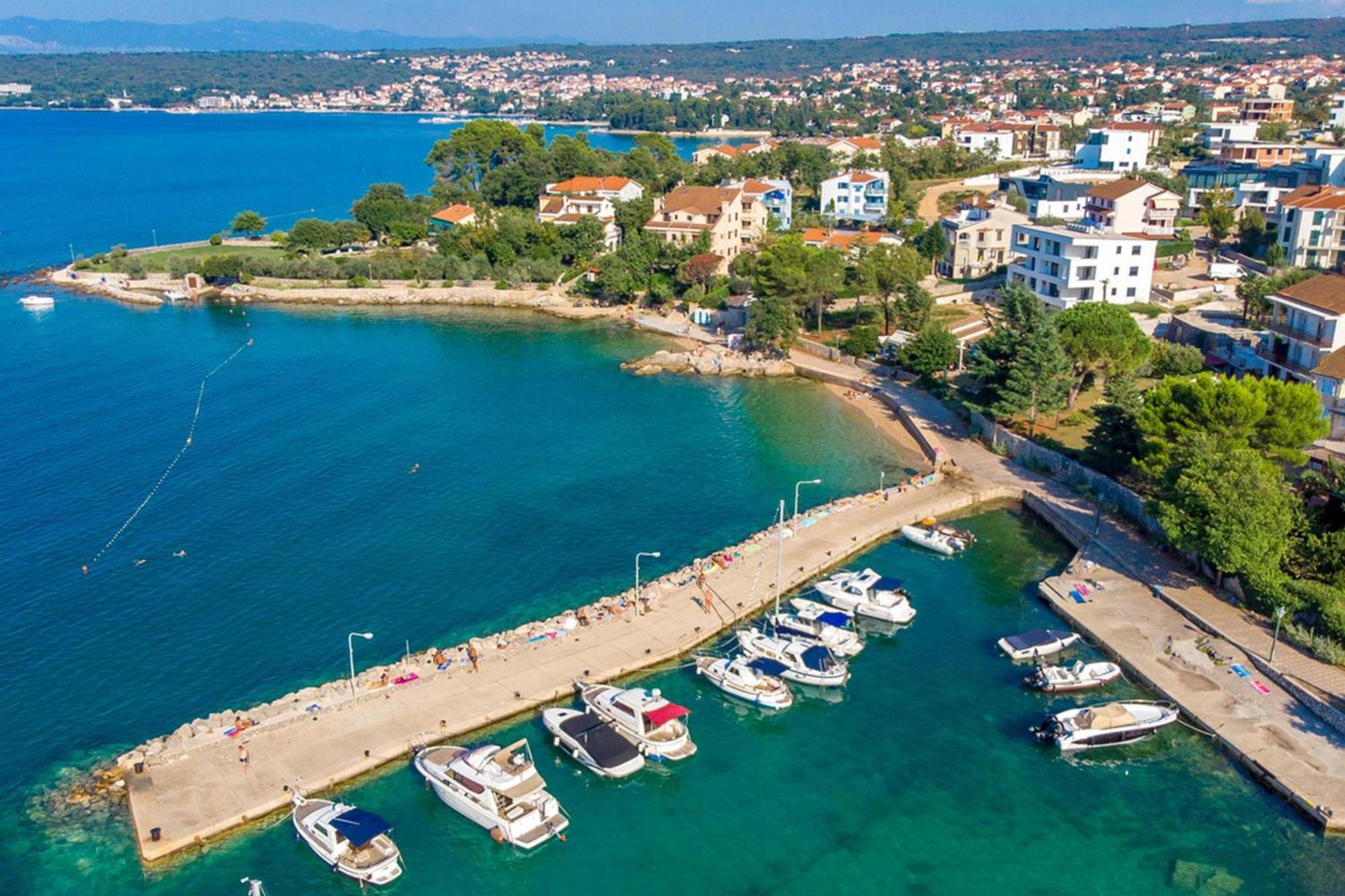 Apartments Brankica Island - Happy Rentals Вантачичи Екстериор снимка