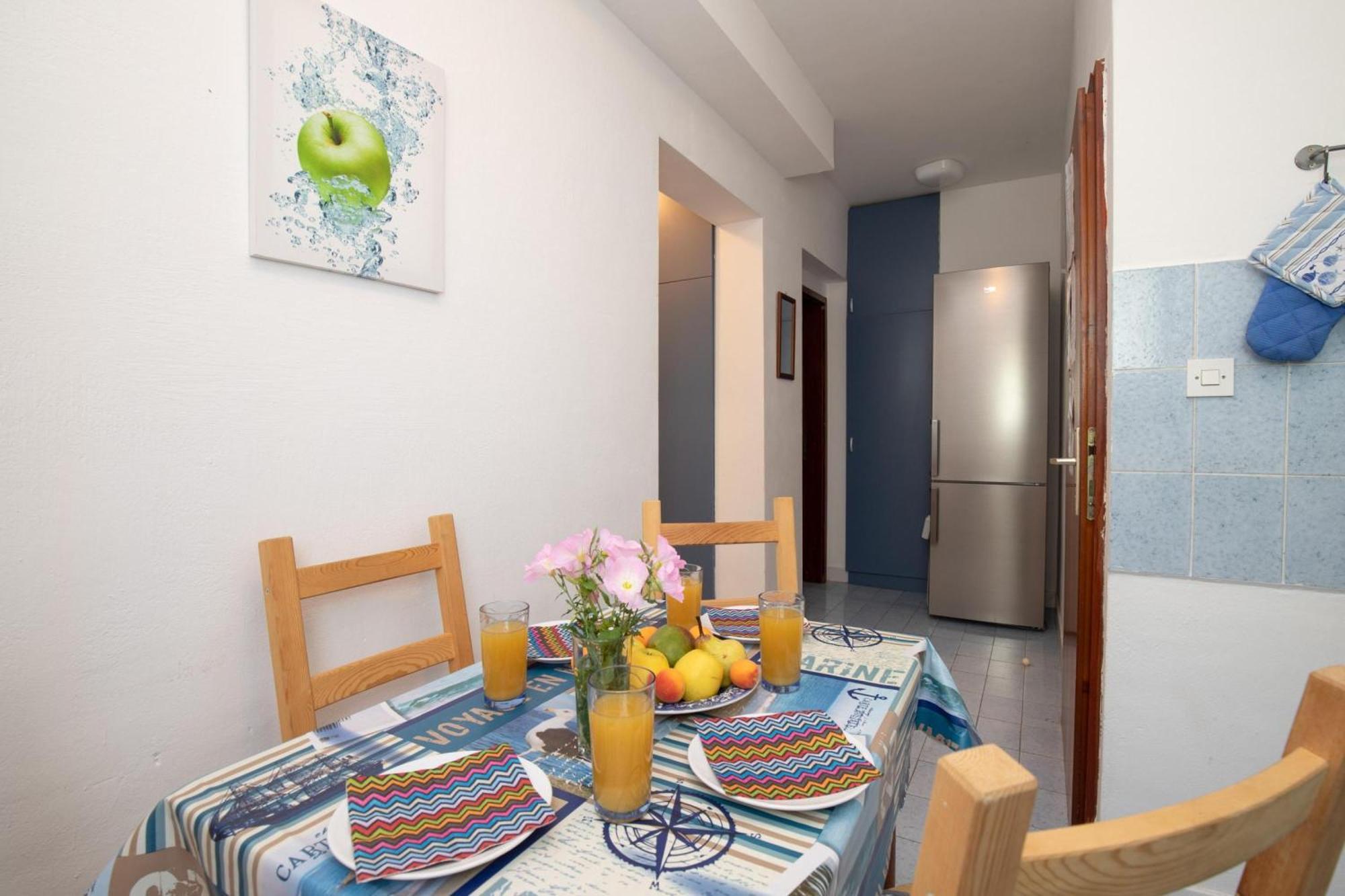 Apartments Brankica Island - Happy Rentals Вантачичи Екстериор снимка
