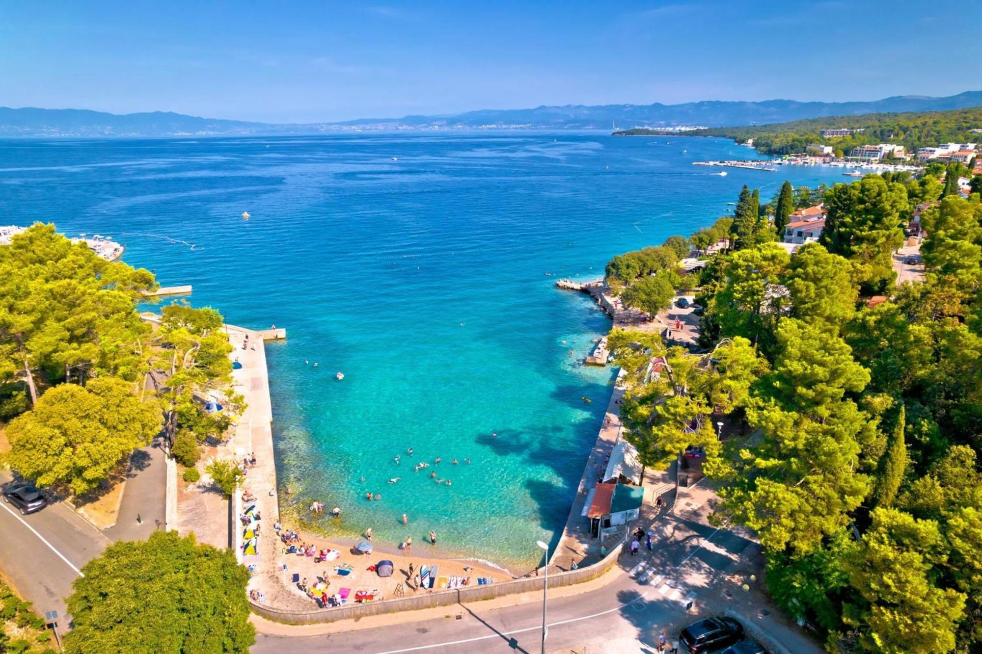 Apartments Brankica Island - Happy Rentals Вантачичи Екстериор снимка