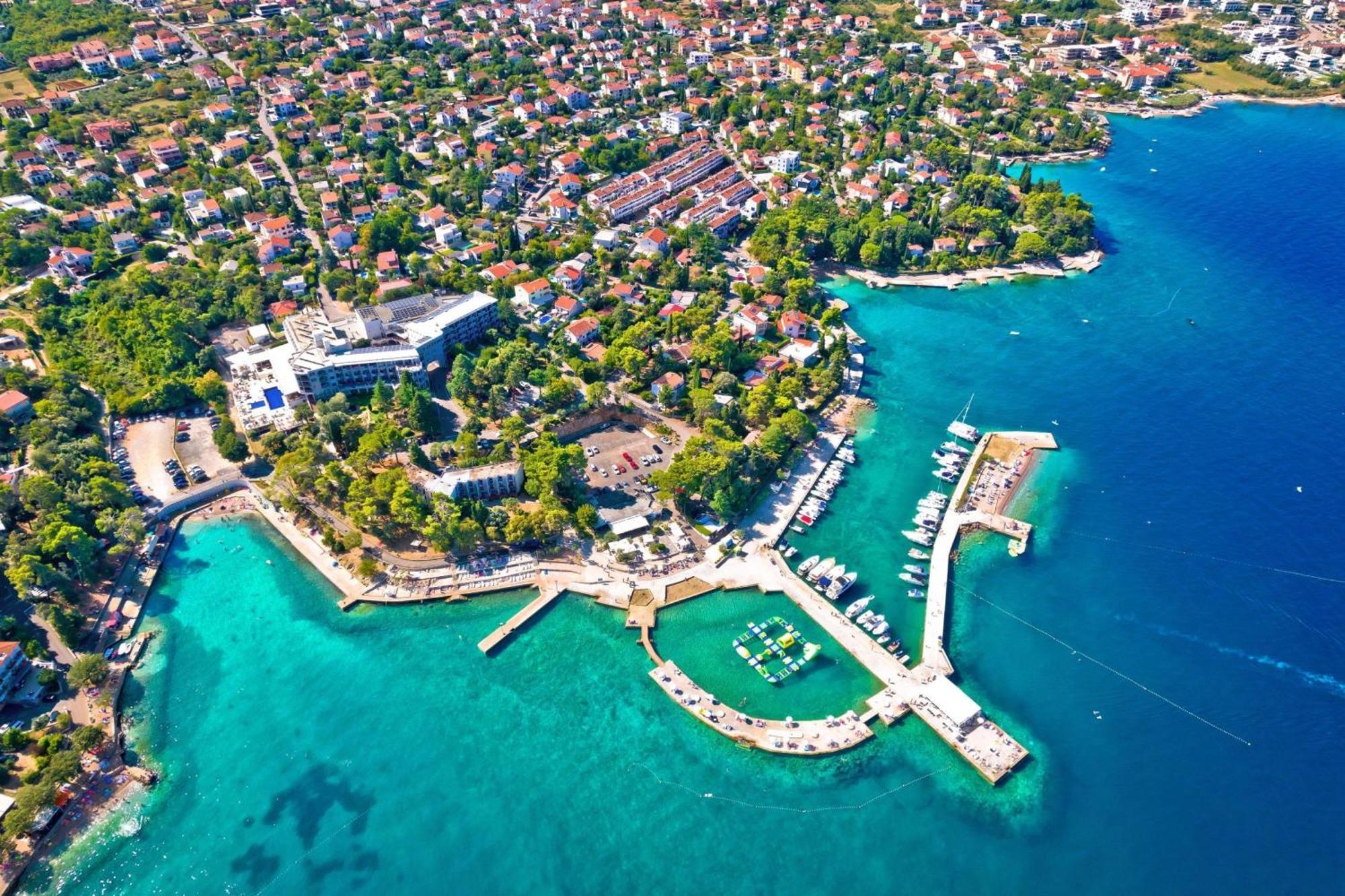 Apartments Brankica Island - Happy Rentals Вантачичи Екстериор снимка