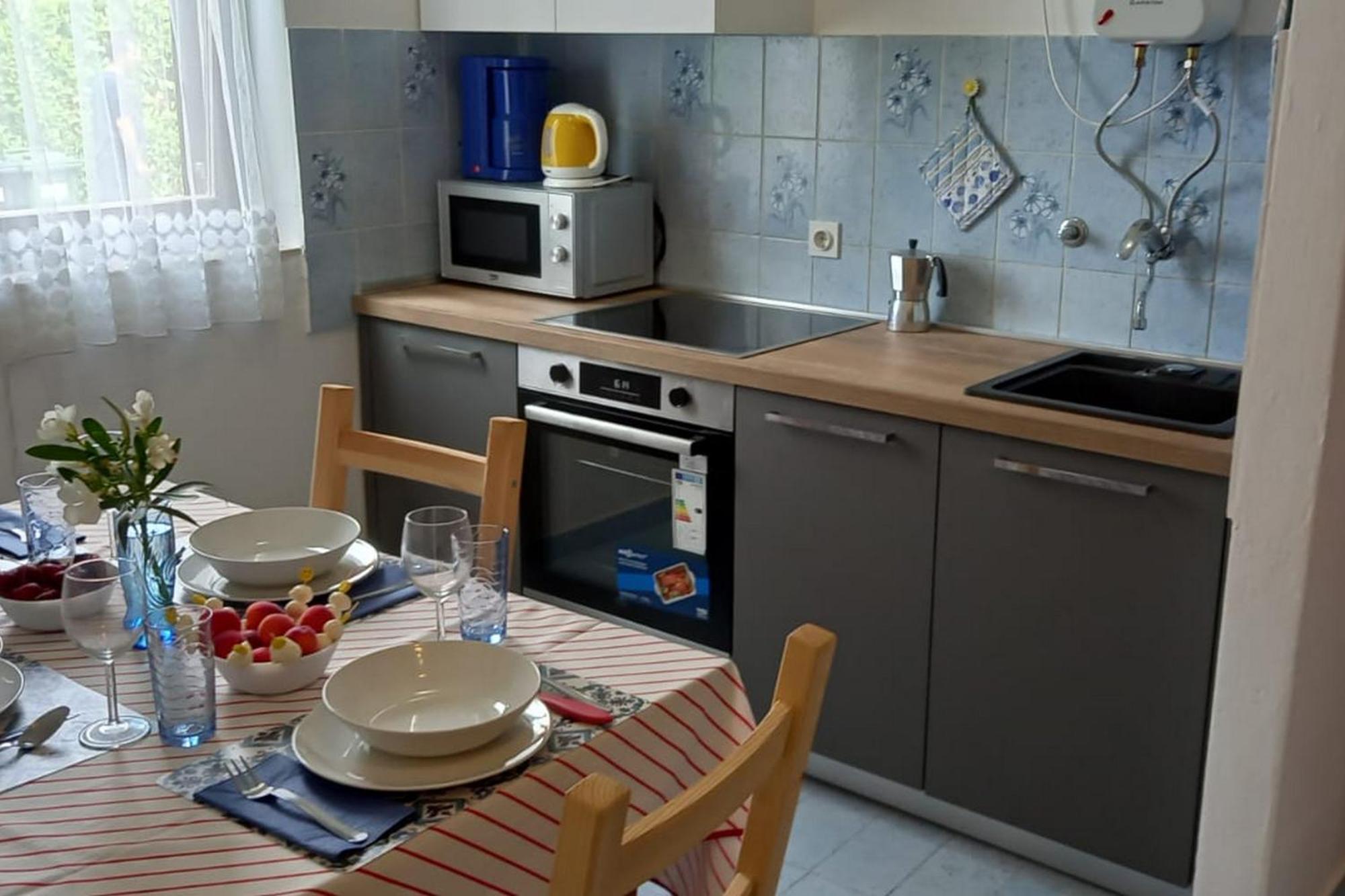 Apartments Brankica Island - Happy Rentals Вантачичи Екстериор снимка