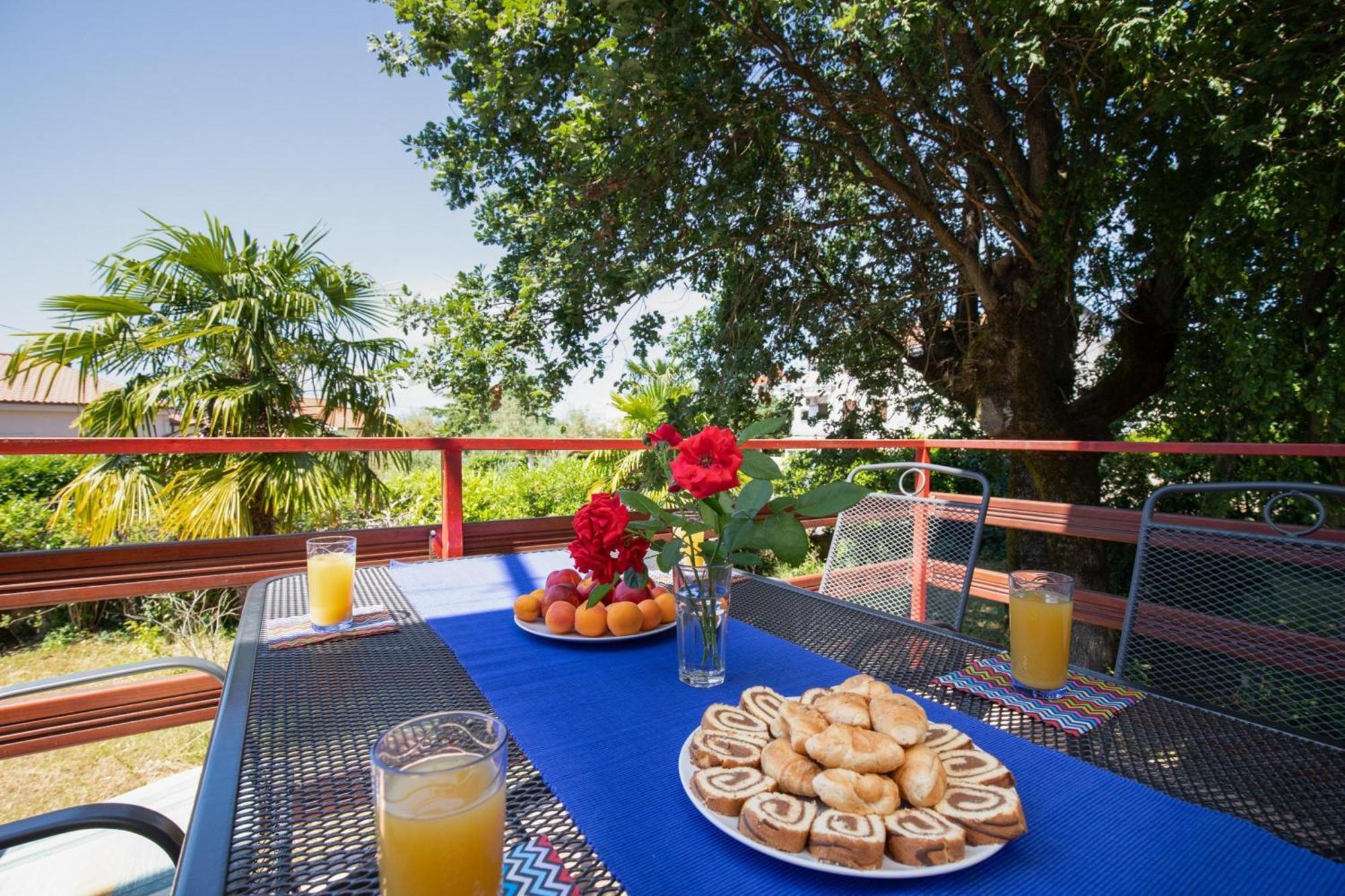 Apartments Brankica Island - Happy Rentals Вантачичи Екстериор снимка